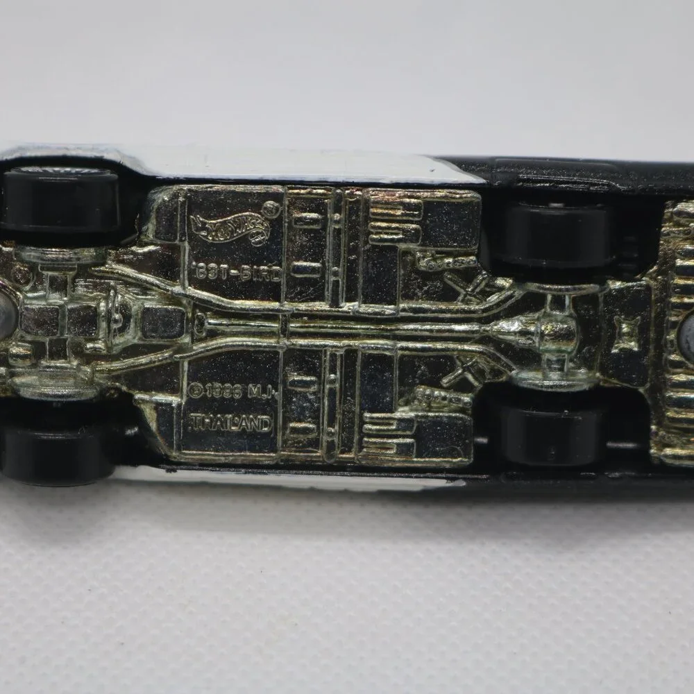 Hot Wheels 1963 Ford T-bird convertible this is a loose car